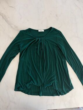 Hello MIZ Deep Green Long-Sleeve Nursing Top
